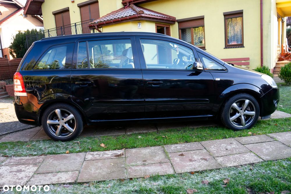 Opel Zafira 1.9 CDTI Essentia - 16