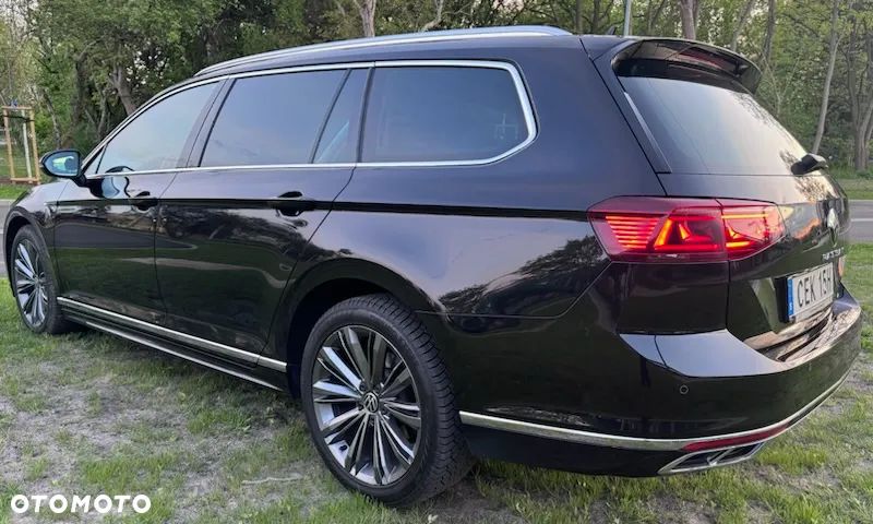 Volkswagen Passat 2.0 TDI SCR DSG 4Motion Elegance - 17
