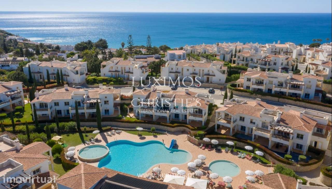 Moradia V3 mobilada e com jardim para venda em Salema, Algarve - Grande imagem: 2/24