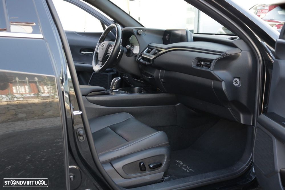 Lexus UX 300e Premium - 20