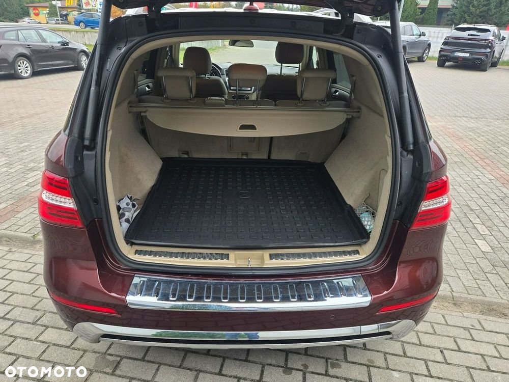 Mercedes-Benz ML 350 BlueTec 4-Matic - 12