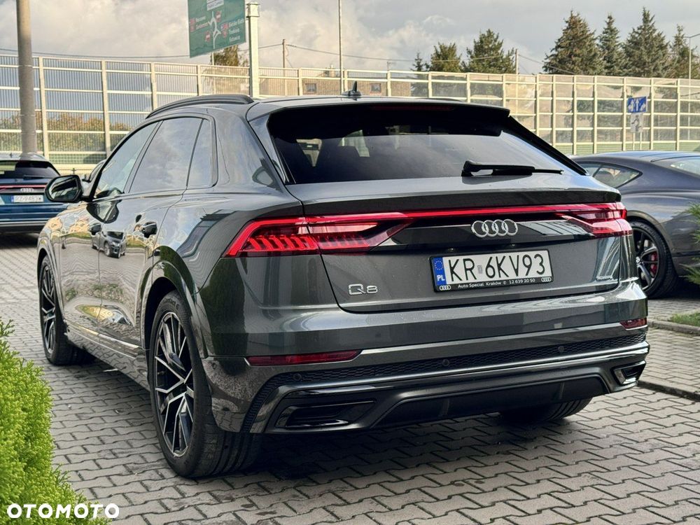 Audi Q8 - 4