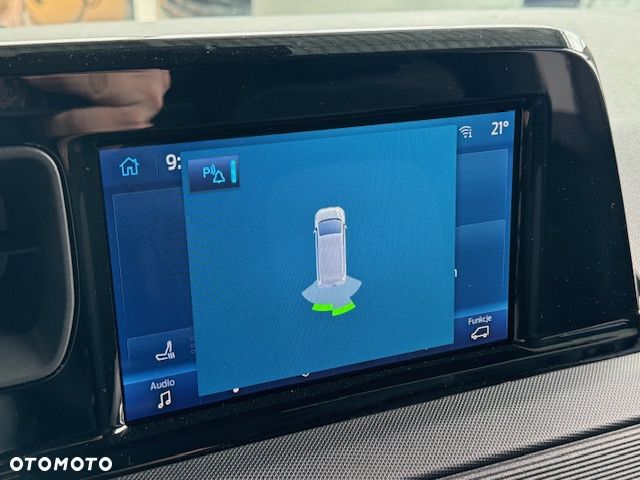 Ford Transit Courier Van - 13