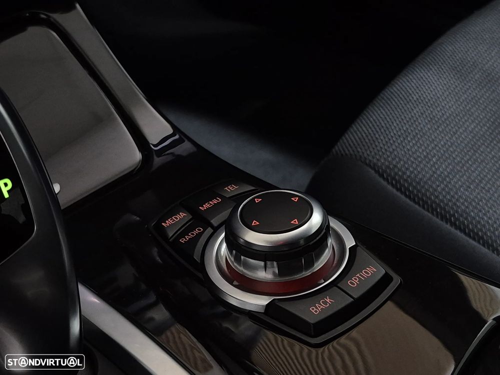 BMW 520 d xDrive Auto - 17