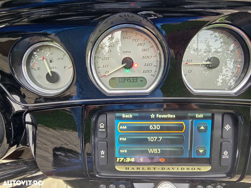 Harley-Davidson Street Glide Special - 10