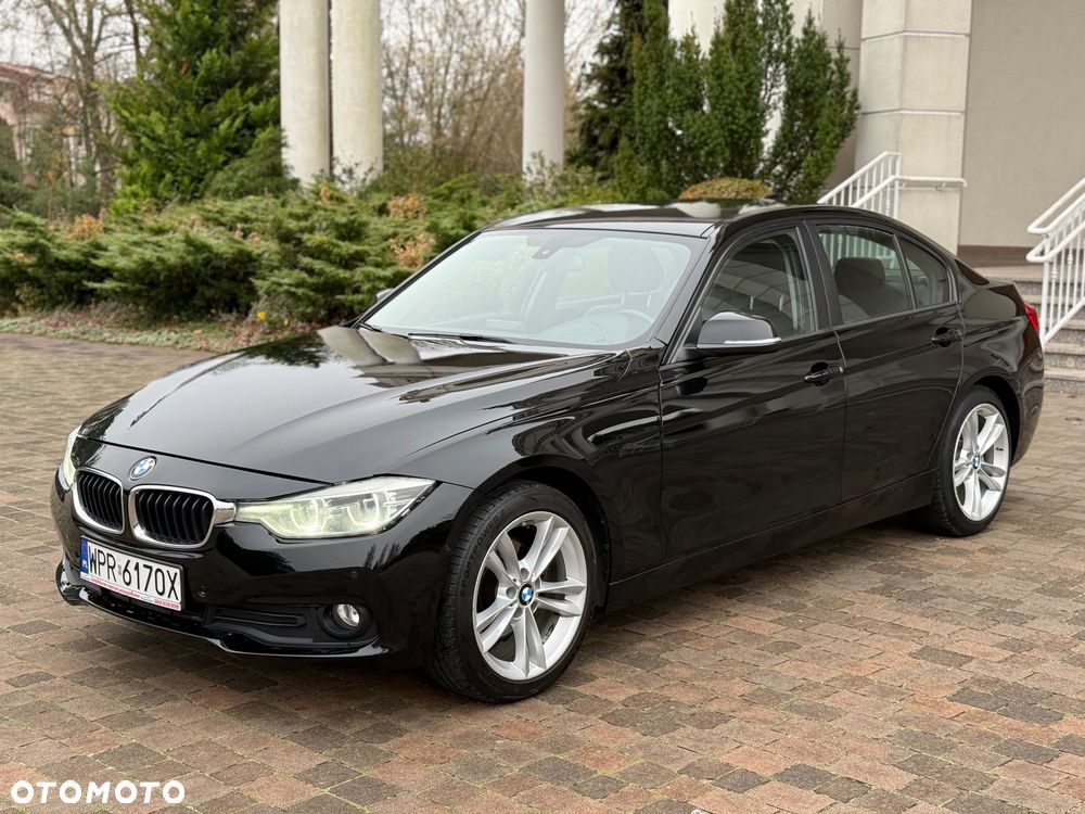 BMW Seria 3 320i Edition Luxury Line Purity - 2