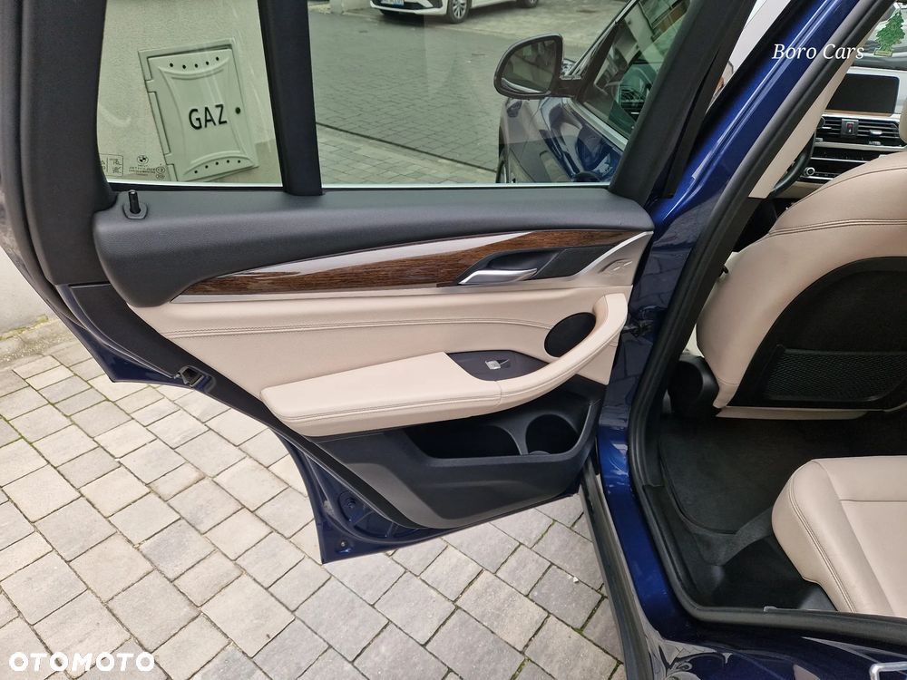 BMW X3 xDrive20d xLine - 11
