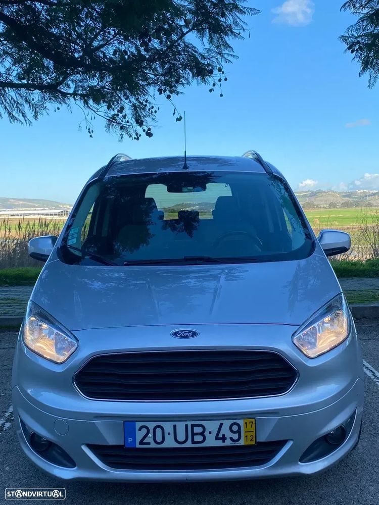 Ford Tourneo Courier 1.5 TDCi Titanium - 31