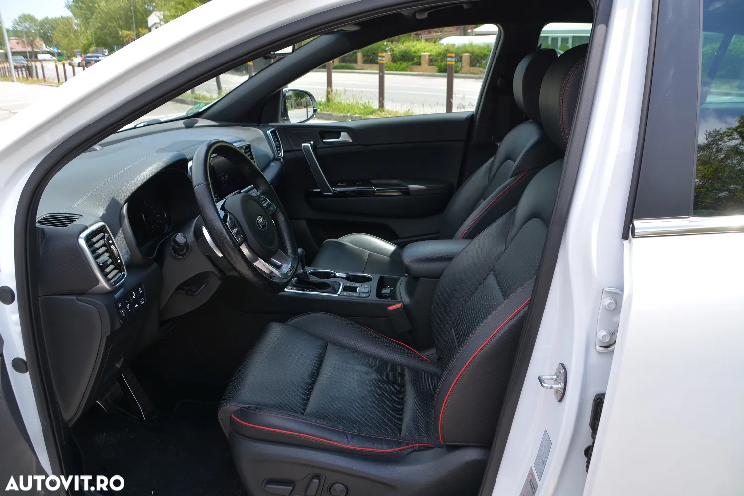 Kia Sportage 2.0 CRDI AWD Eco-Dynamics+ (48V M-H) Aut. GT LINE - 14