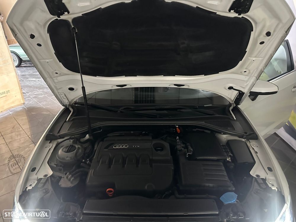 Audi A3 1.6 TDI Sport - 32