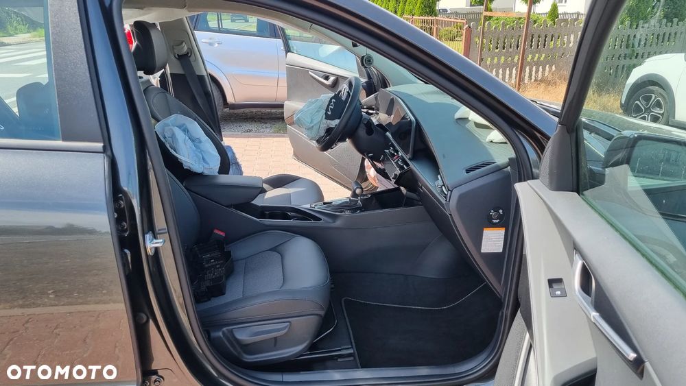 Kia Niro 1.6 GDI HEV 2WD OPF Edition 7 - 39