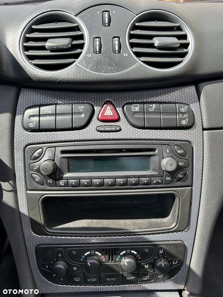 Mercedes-Benz CLK - 12
