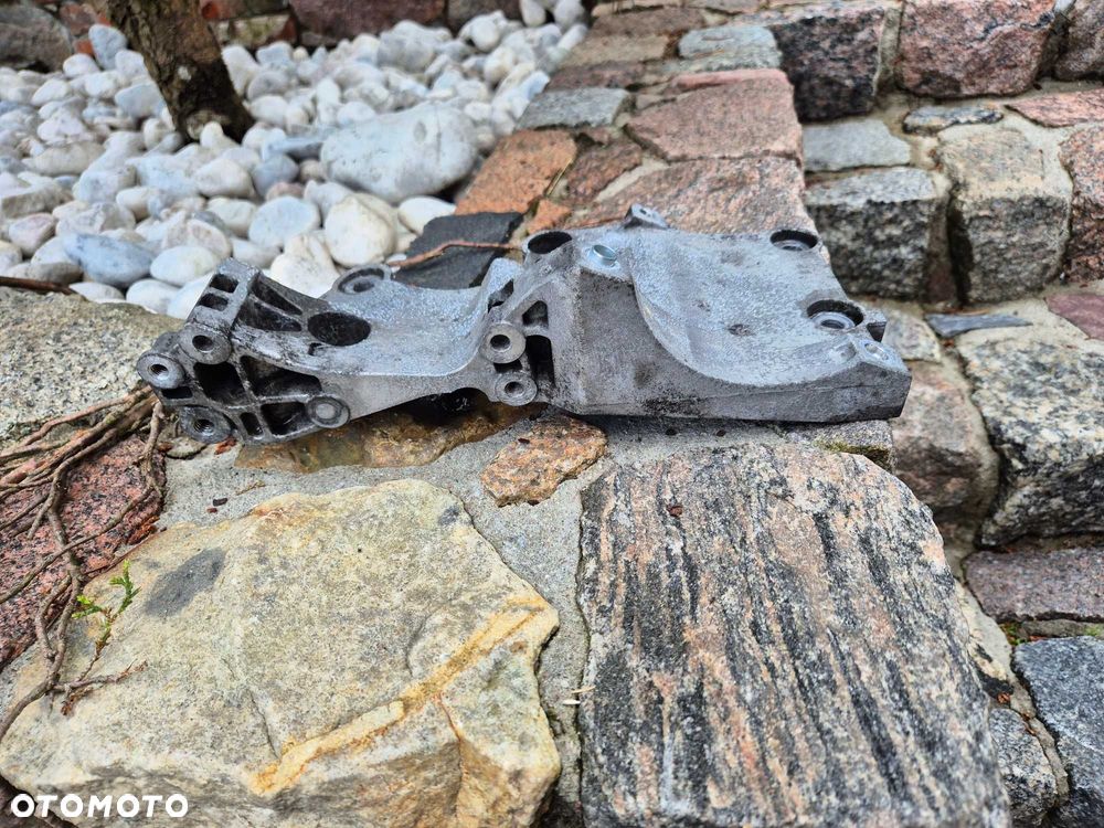 vw golf v touran caddy 1.9 bls 2.0 bmm łapa wspornik alternatora - 2