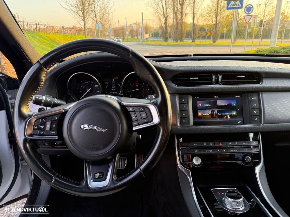 Jaguar XF 20d Aut. R-Sport - 17