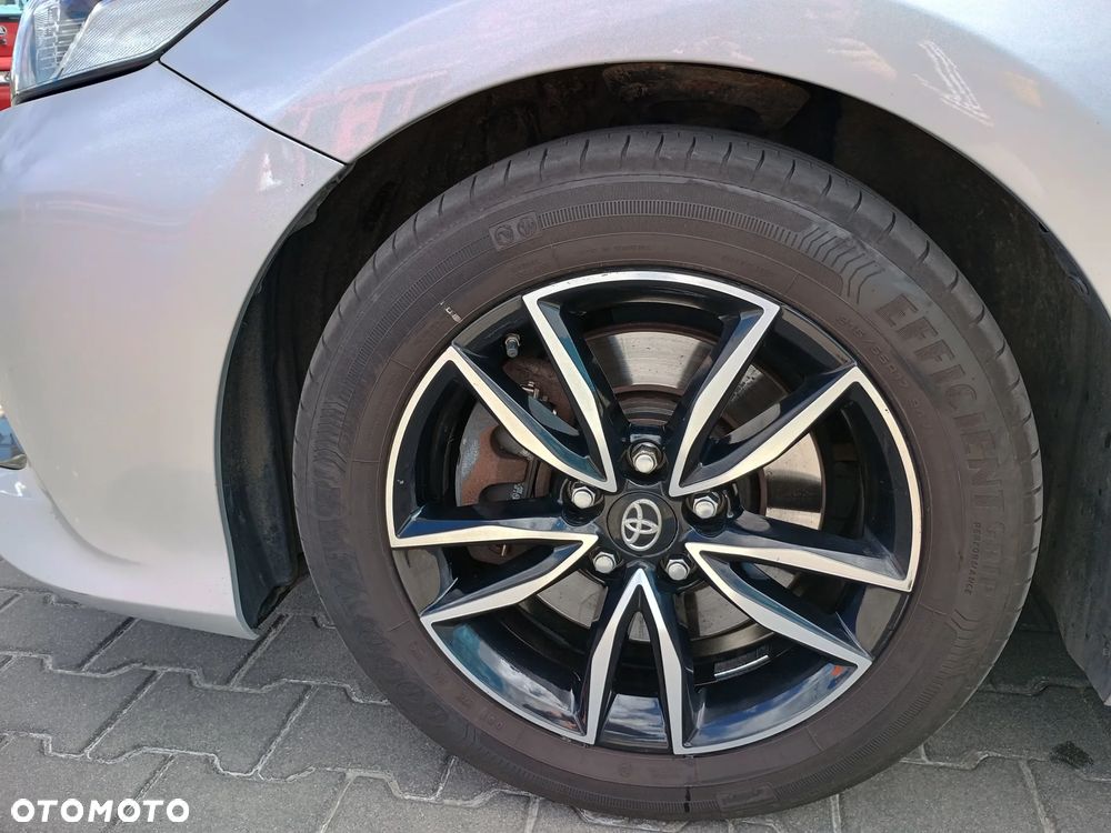 Toyota Camry 2.5 Hybrid Comfort CVT - 28