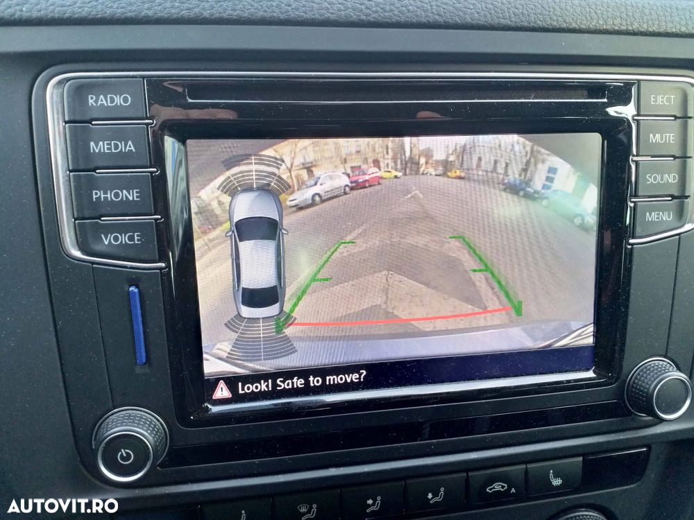 Volkswagen Jetta 2.0 TDI Comfortline - 9