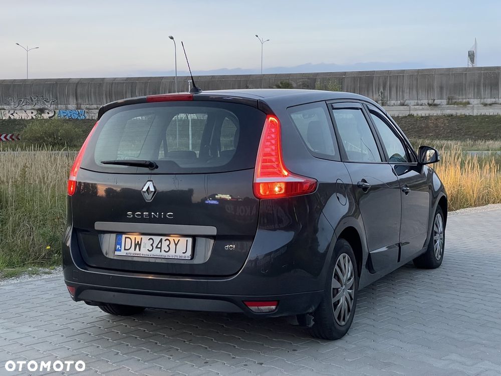 Renault Grand Scenic - 14