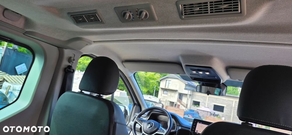 Renault Trafic - 32