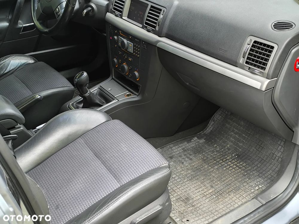 Opel Signum 1.9 CDTI Cosmo - 13