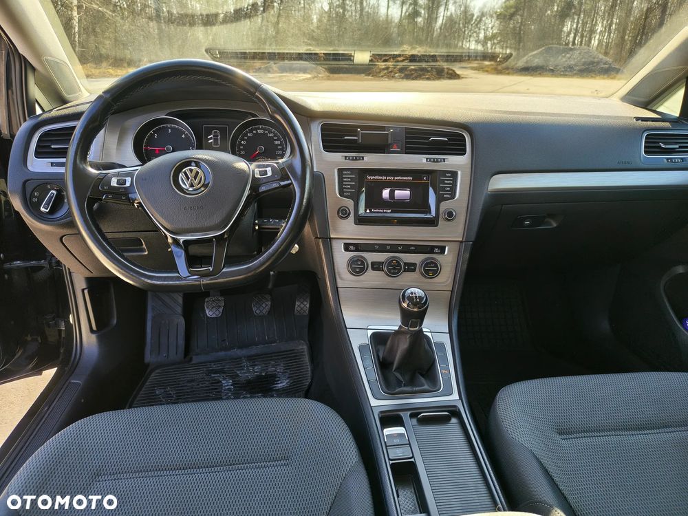 Volkswagen Golf 1.6 TDI Comfortline - 15