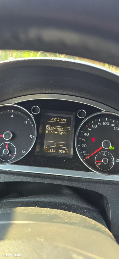 Volkswagen Passat CC - 32