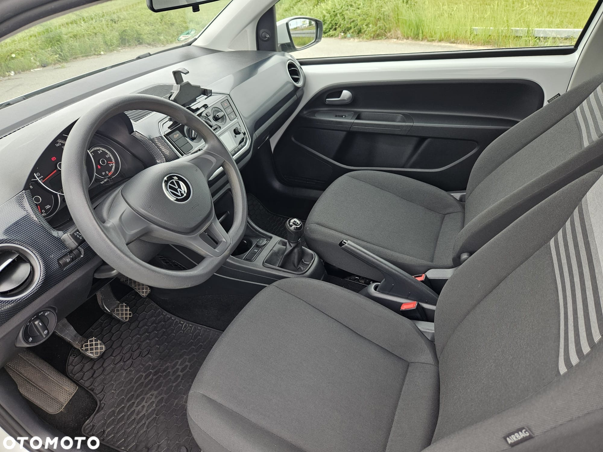 Volkswagen up! - 22