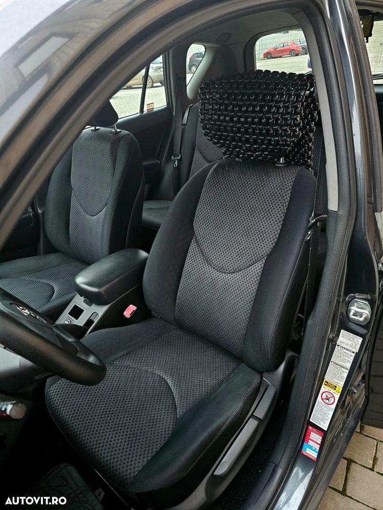 Toyota RAV4 2.0 4x4 - 5