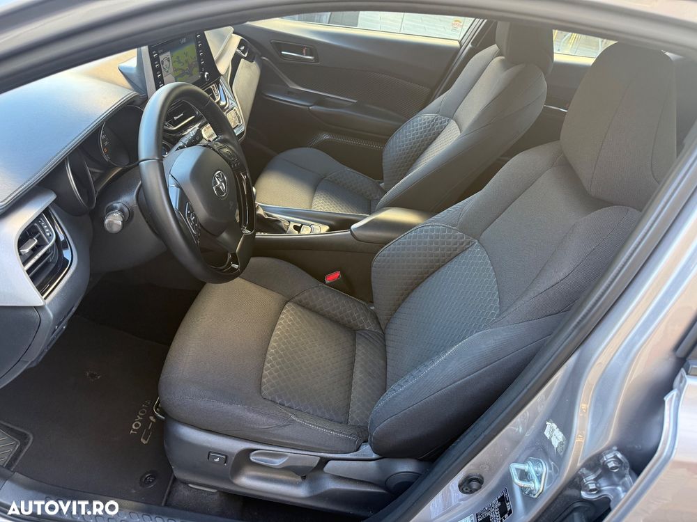 Toyota C-HR Hybrid Business-Edition - 14