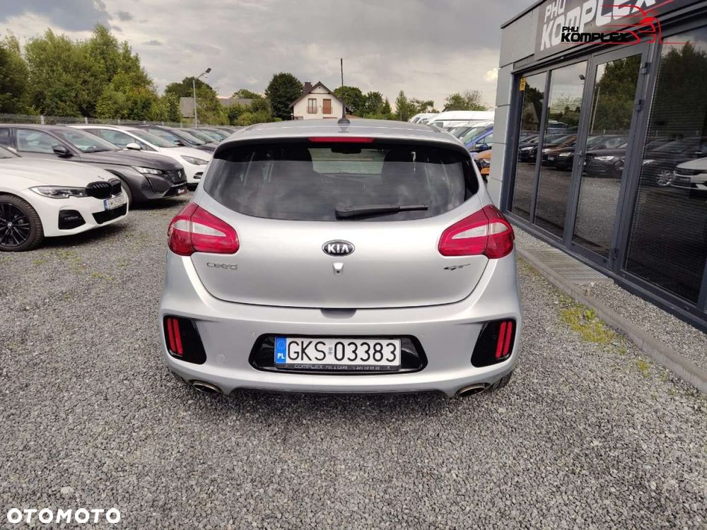 Kia Ceed - 6