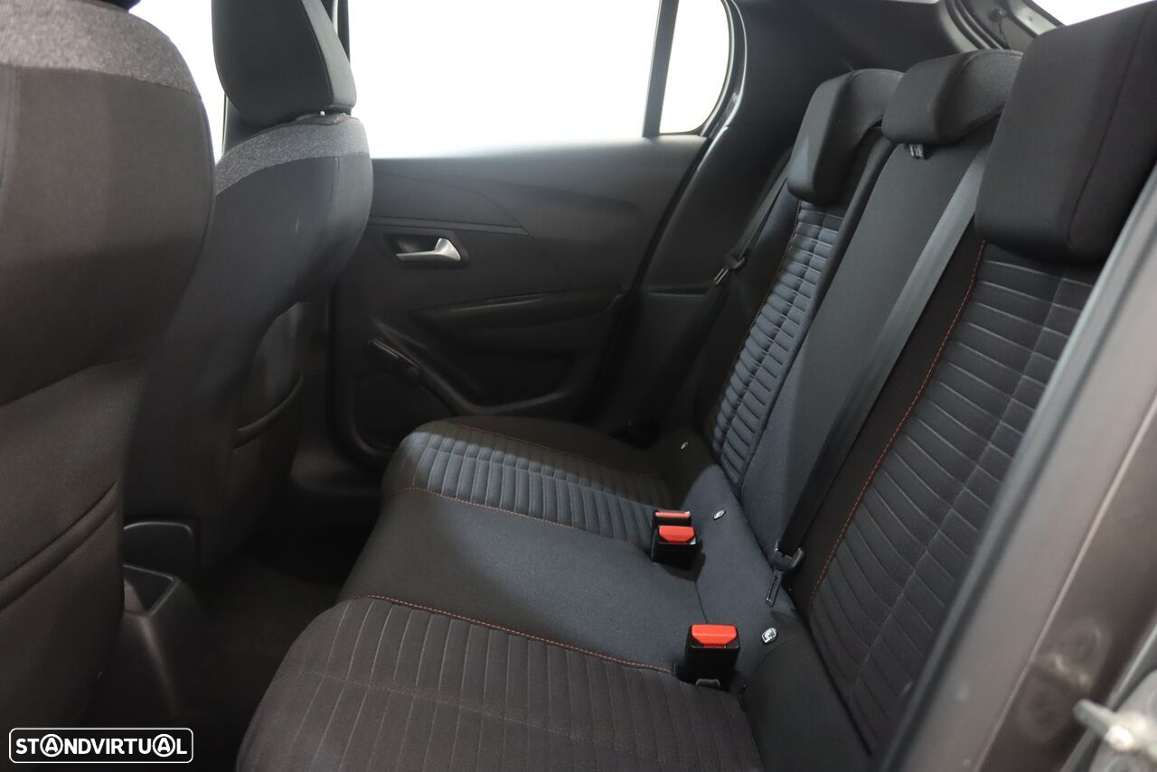 Peugeot 208 - 9