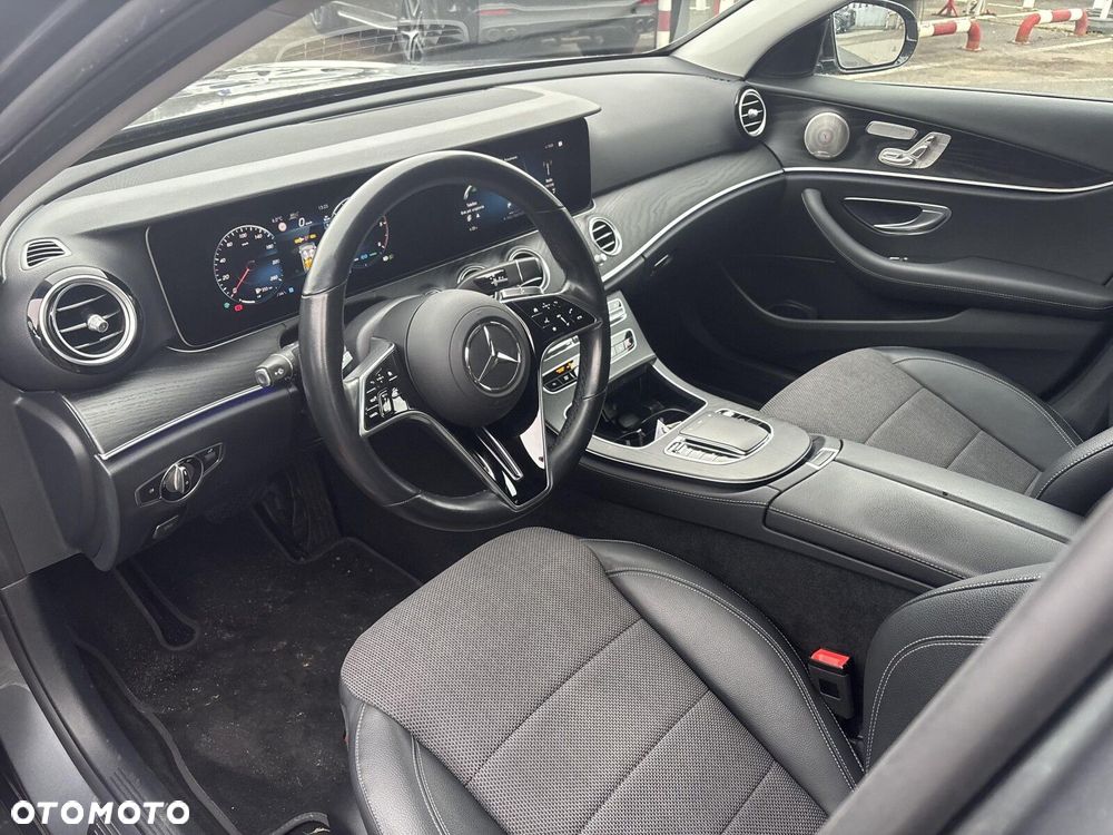 Mercedes-Benz Klasa E - 14