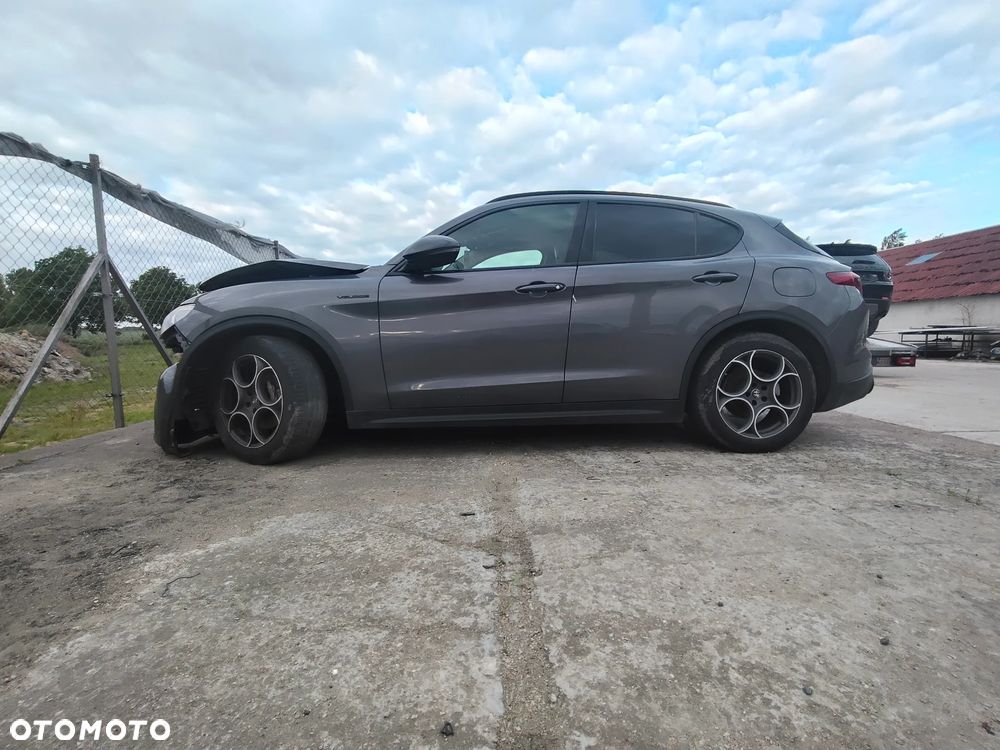 Alfa Romeo Stelvio - 20