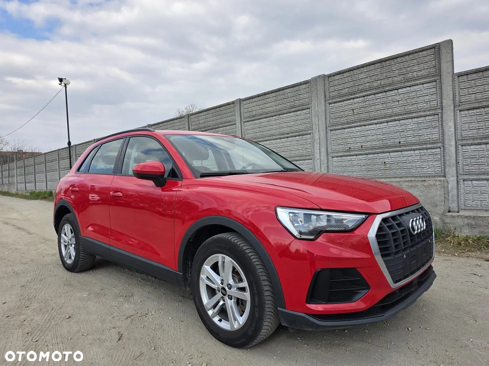 Audi Q3 45 TFSIe S tronic - 1