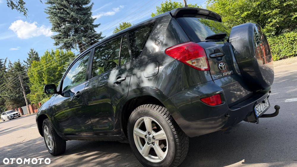 Toyota RAV4 2.2 D-CAT 4x4 Executive - 3