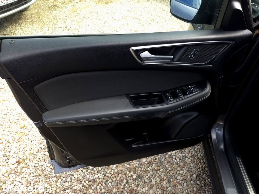 Ford S-Max 2.0 TDCi Titanium - 19