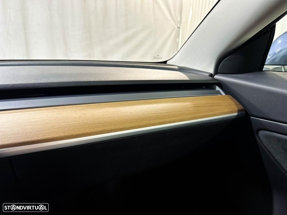 Tesla Model 3 Performance Dual Motor AWD - 29