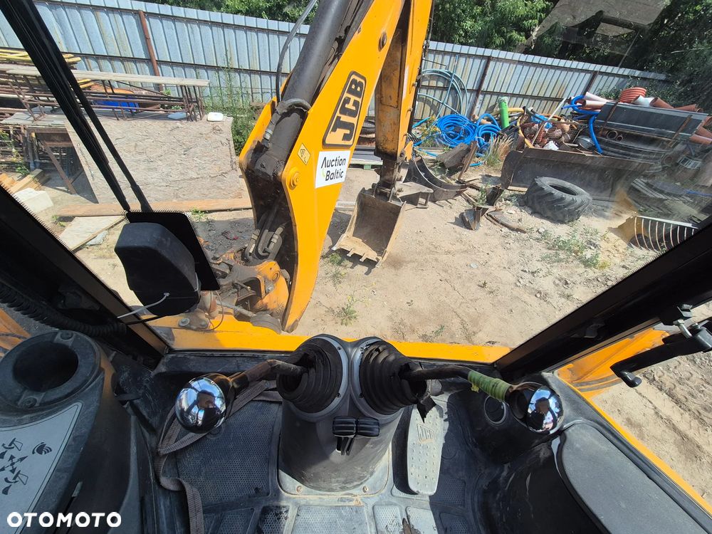JCB 3 CX - 15