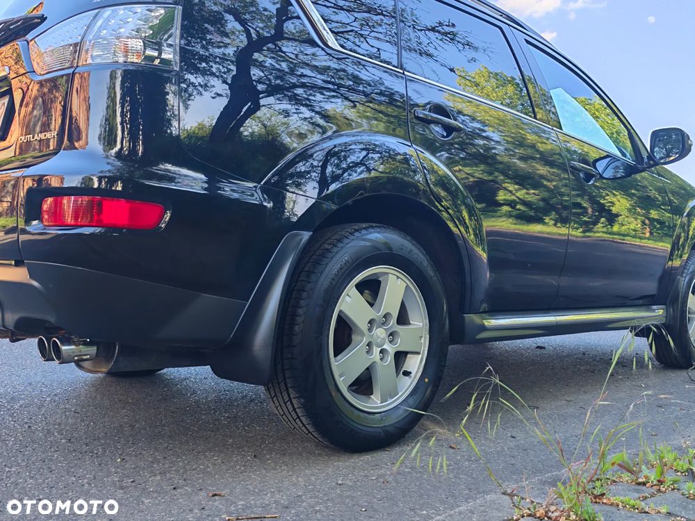 Mitsubishi Outlander 2.2 DID Instyle EU5 TC-SST - 19