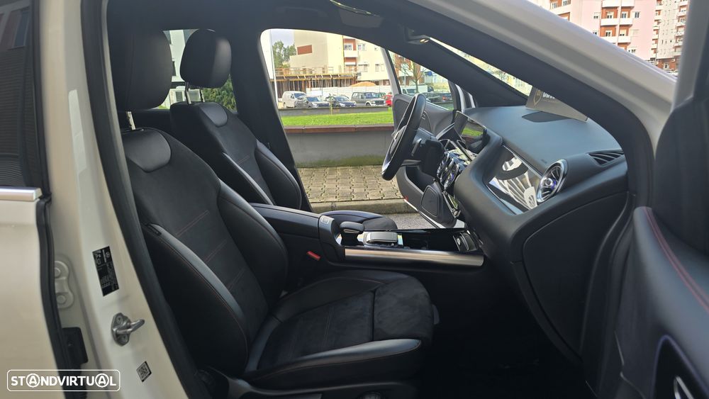 Mercedes-Benz B 200 7G-DCT AMG Line - 29