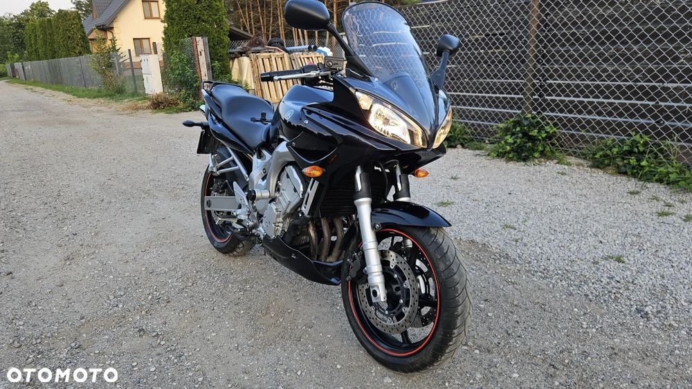 Yamaha FZ6 - 37