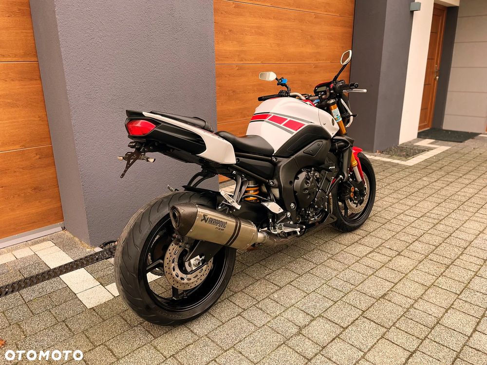 Yamaha FZ8 - 4
