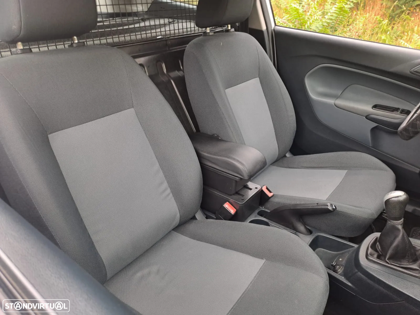 Ford Fiesta - 7