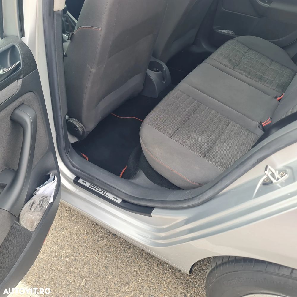 Volkswagen Golf 1.6 Goal - 11