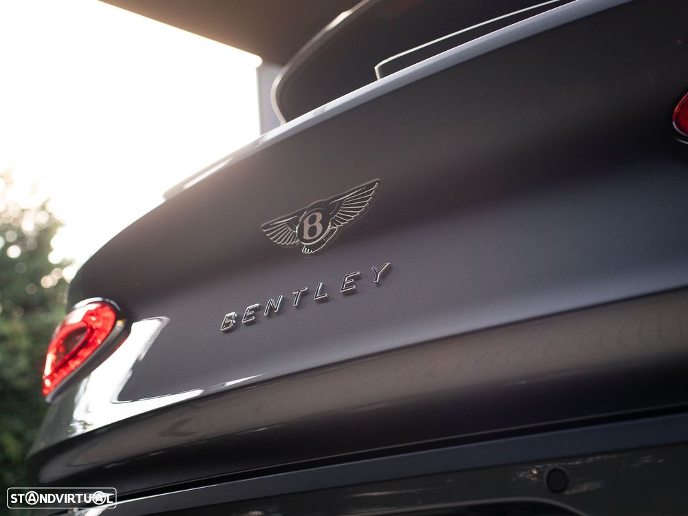 Bentley Bentayga EWB V8 Azure - 20