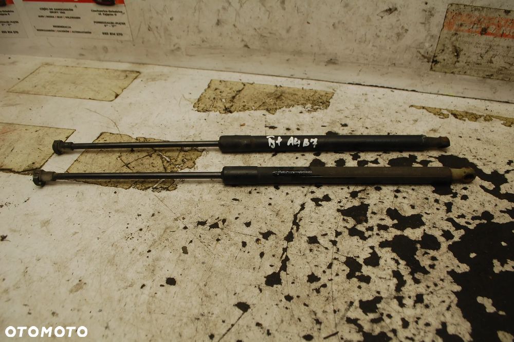 SIŁOWNIK KLAPY BAGAŻNIKA TYŁ TYLNY AUDI A4 B6 B7 KOMBI 8E9827552G - 2