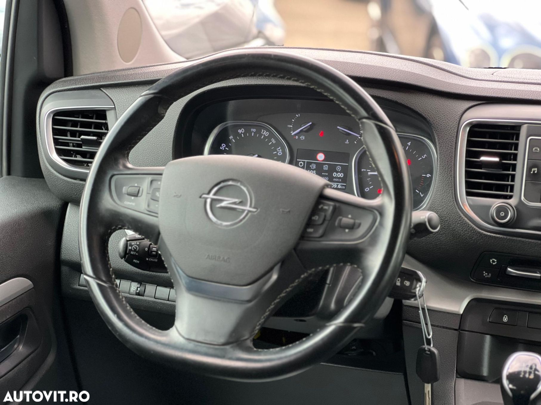 Opel vivaro - 23
