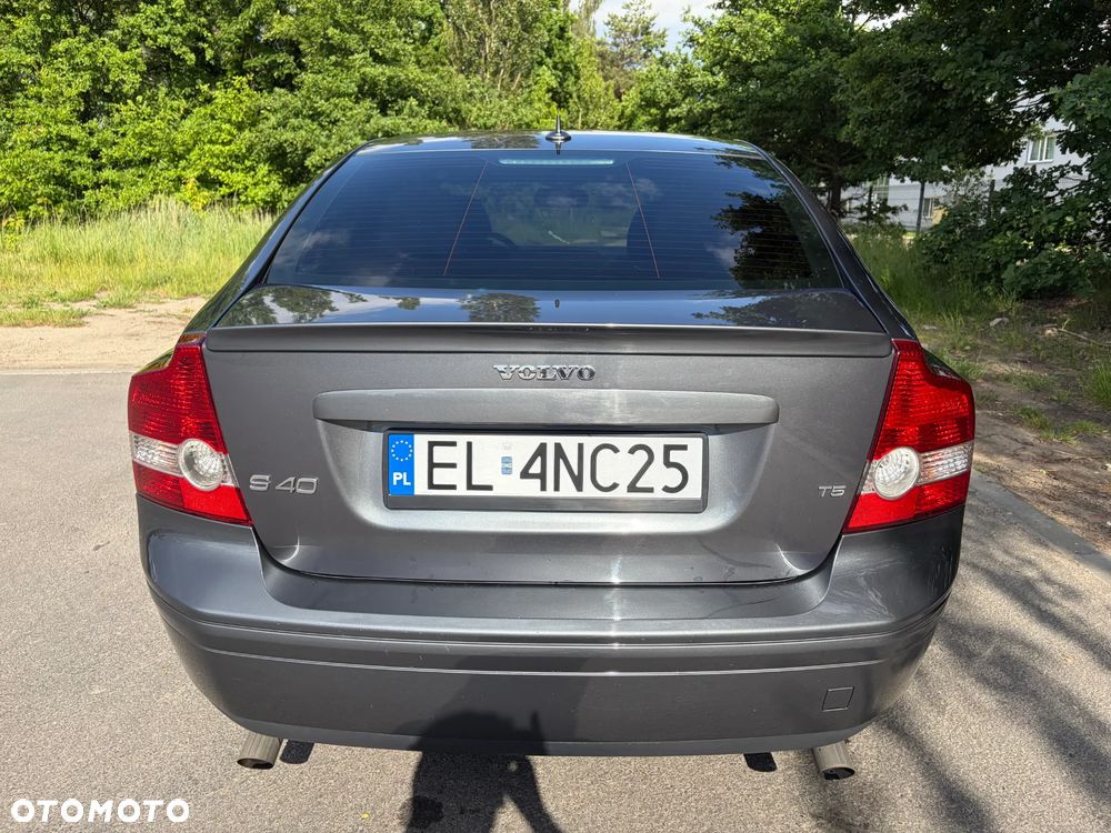 Volvo S40 T5 Summum - 3