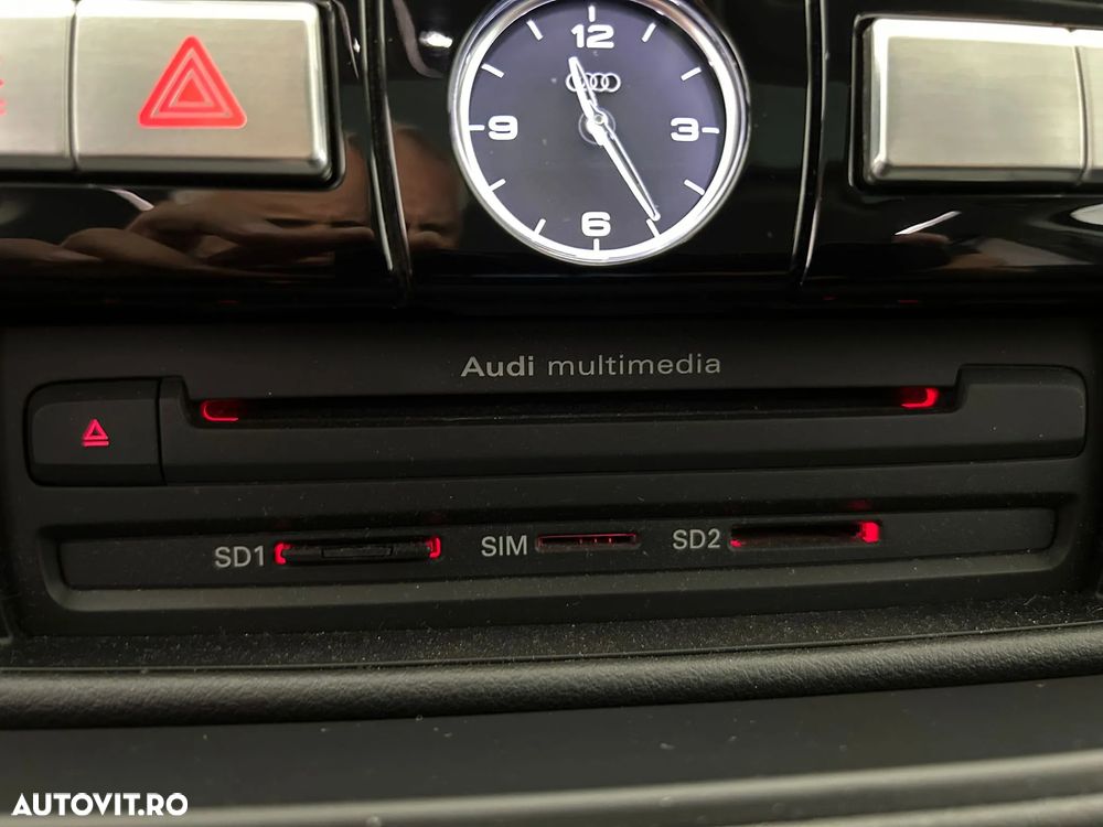 Audi A8 4.2 TDI DPF (clean diesel) quattro tiptronic - 1