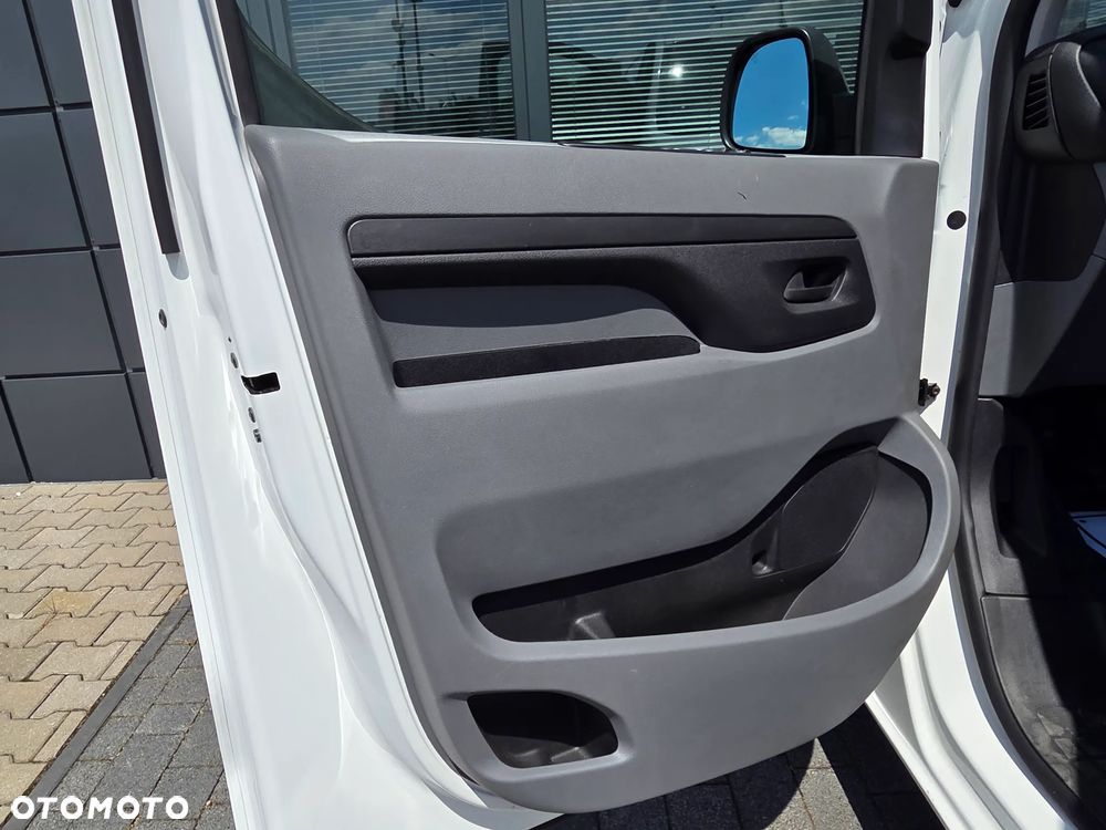 Opel VIVARO - 28