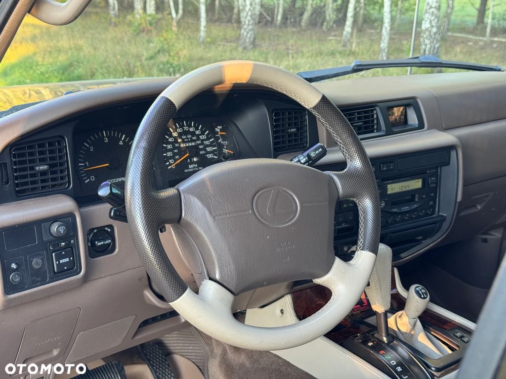 Lexus LX - 28